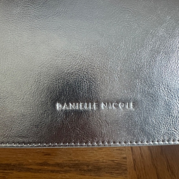 Maleficent Dragon Danielle Nicole Disney Crossbody Bag Purse Tote - Picture 5 of 10